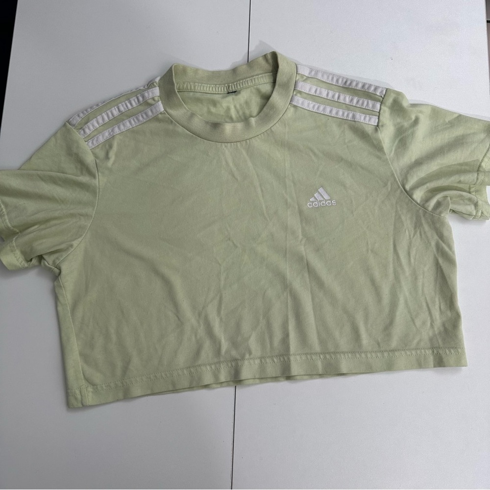 Adidas Light Green Cropped Top M – Short Sleeve